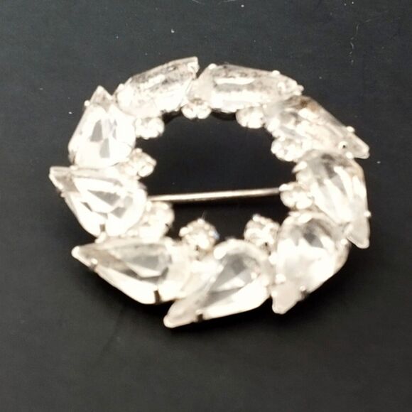 Vintage Mid Century  Silver Tone Clear Rhinestone Circle Pin Brooch - Picture 2 of 3